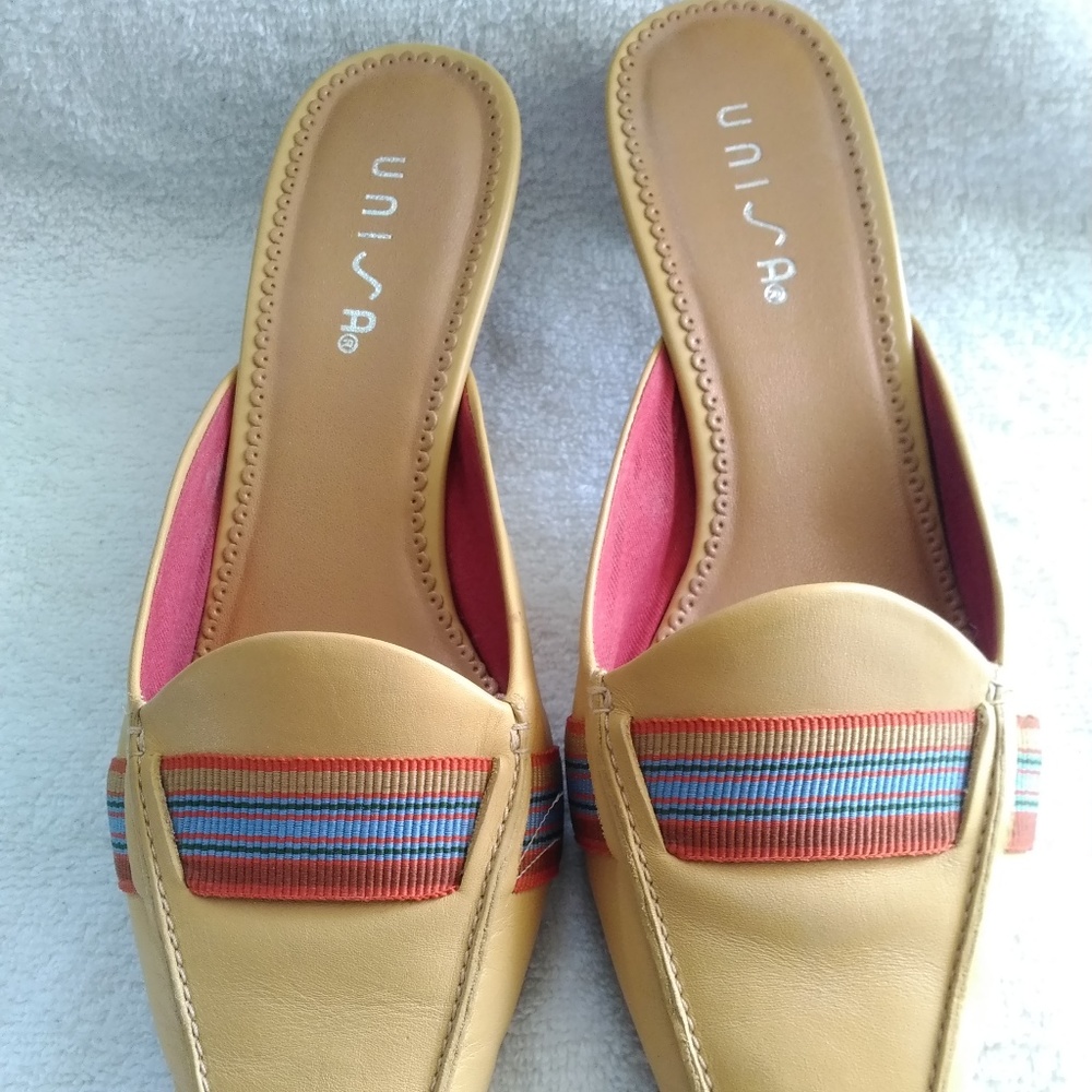 Mandy Unisa Mules size 8B